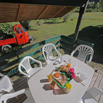 Le grand chalet - Camping la Cabane Hautes-Alpes